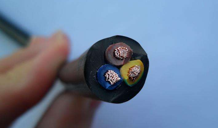 進口電線電纜被銷毀,只因未加CCC認證標志.jpg 進口電線電纜被銷毀,只因未加CCC認證標志.jpg